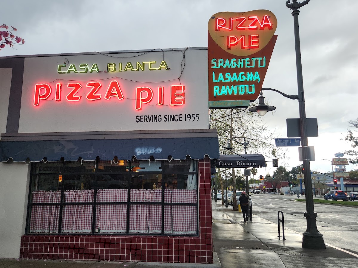 Casa Bianca Pizza Pie